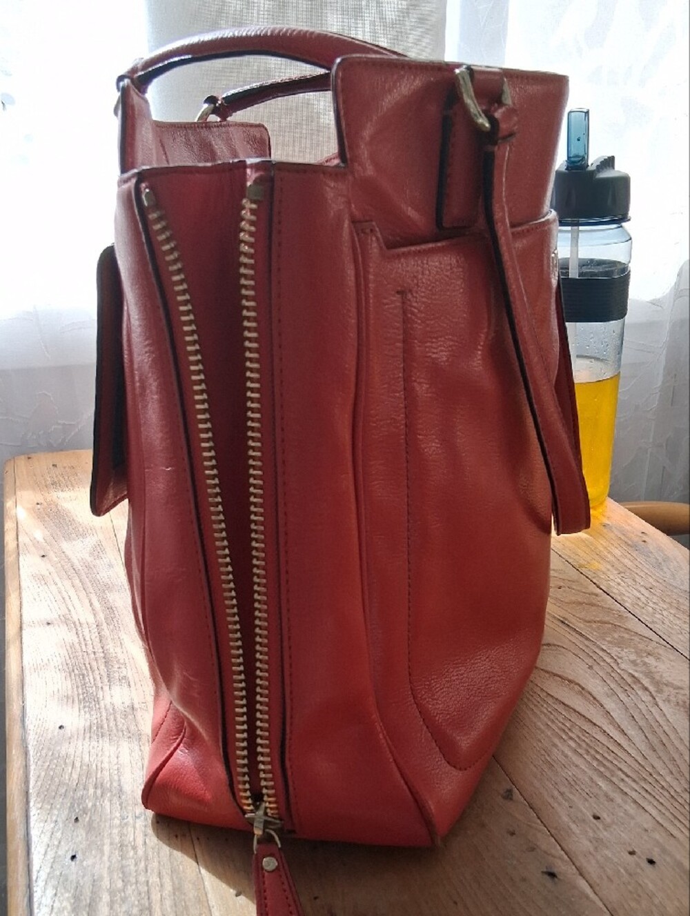 Diane Von Furstenberg Coral-Red Leather Shoulder Bag - Picture 3 of 15